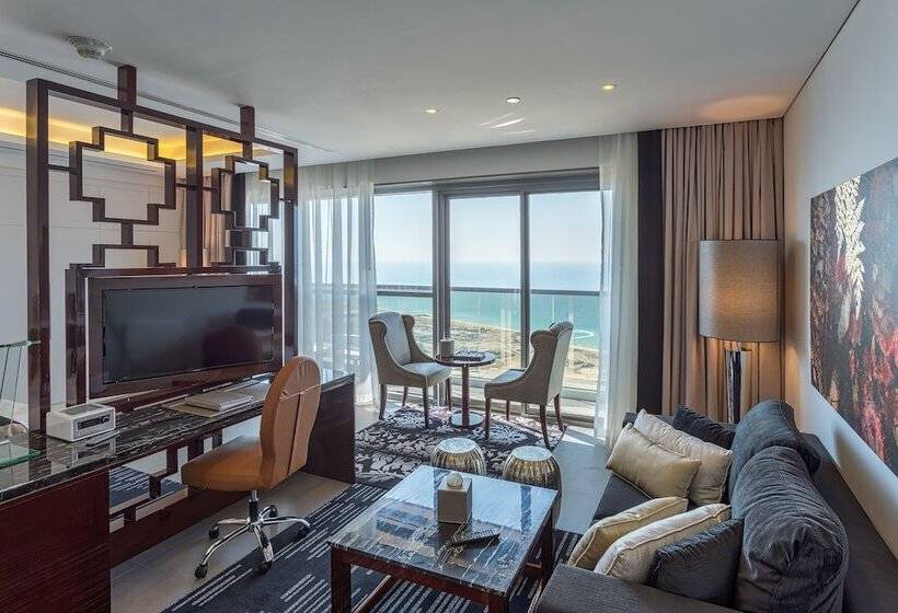 Отель The First Collection Marina