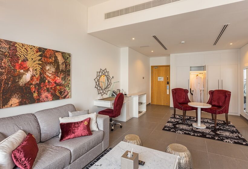 Отель The First Collection Marina