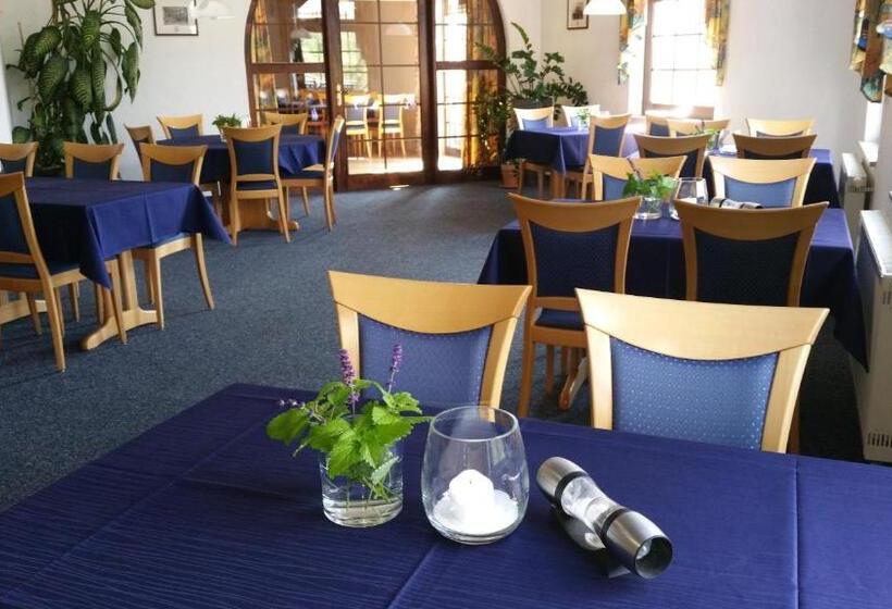 Отель Zum Anger