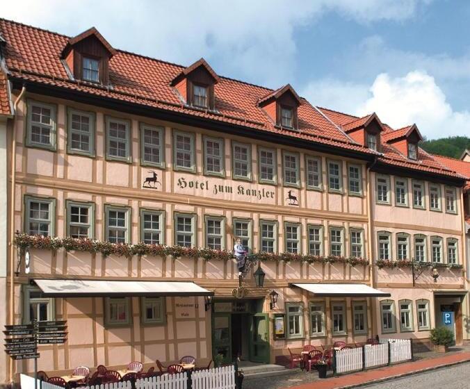 Отель Zum Kanzler