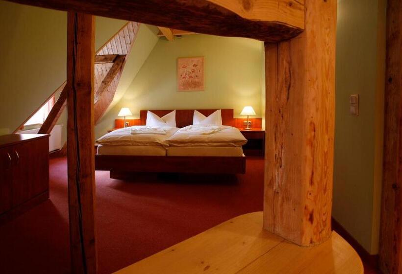 Отель Zum Kanzler