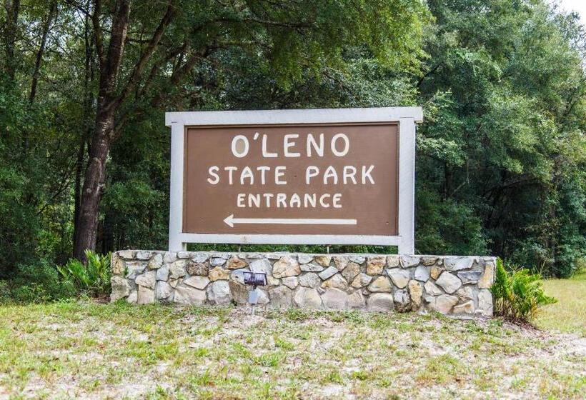 فندق على الطريق Days Inn By Wyndham Lake City I75