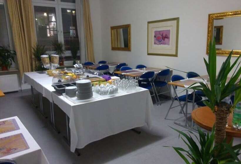 Willy Hotel Frankfurt