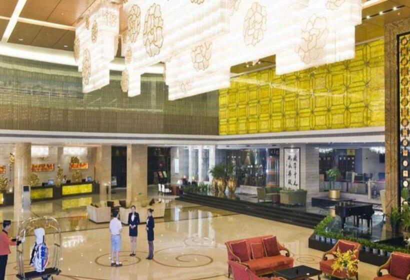 호텔 Eurasia International