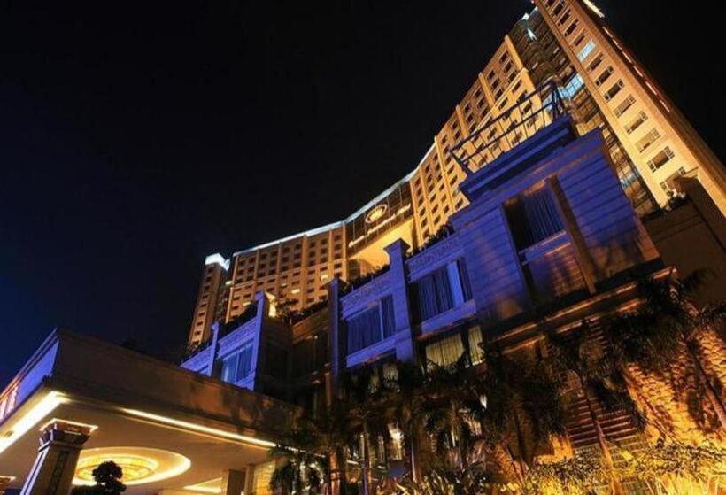 호텔 Eurasia International