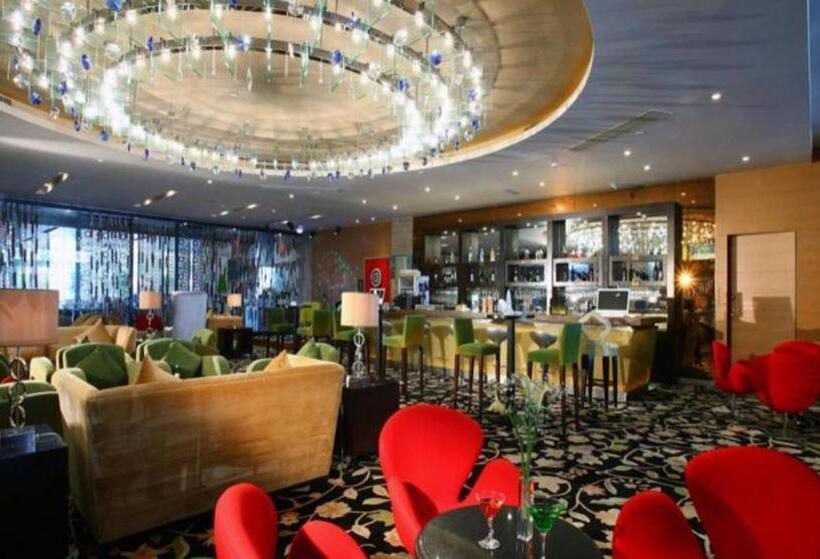 호텔 Eurasia International