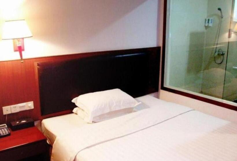 호텔 Eurasia International