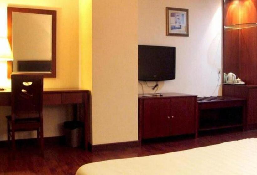 호텔 Eurasia International