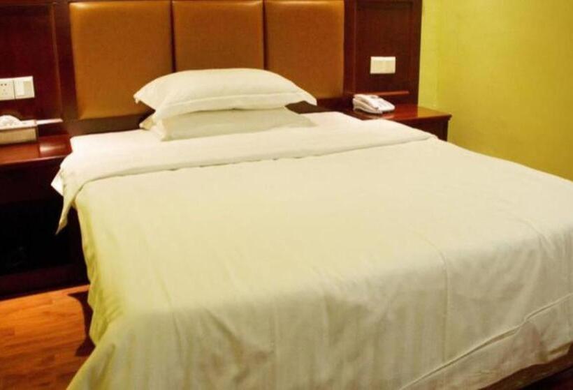 호텔 Eurasia International