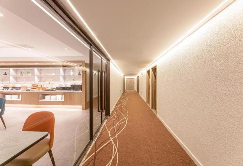 Hanting Hotel Nanjing Dachang Changchong Pedestrian Street