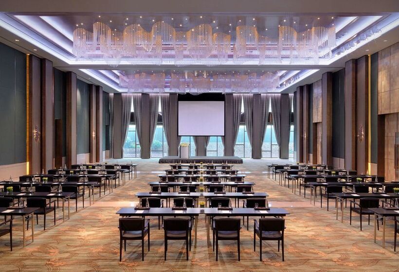 Отель Hyatt Regency Chongming