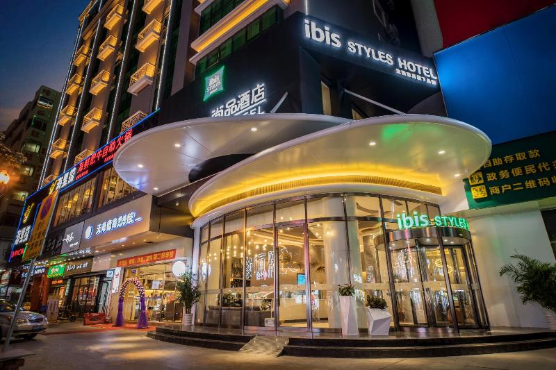 Отель Ibis Styles Dongguan Changan Wanda Plaza