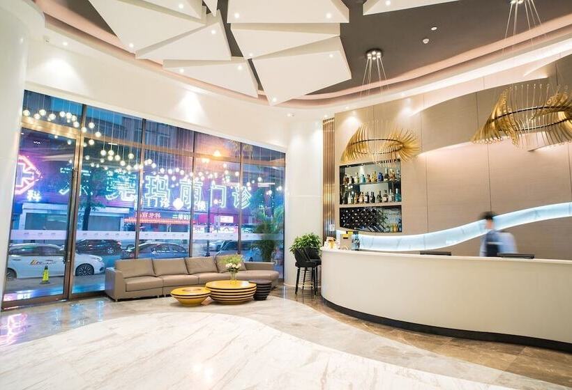 Отель Ibis Styles Dongguan Changan Wanda Plaza