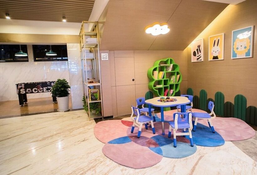 Отель Ibis Styles Dongguan Changan Wanda Plaza