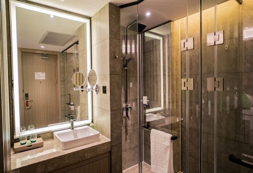 Отель Ibis Styles Dongguan Changan Wanda Plaza