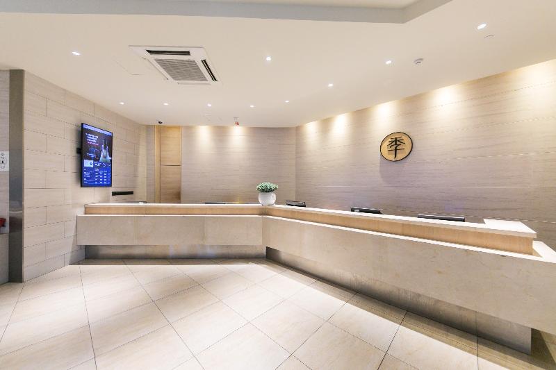 Ji Hotel Shanghai Yan An Road