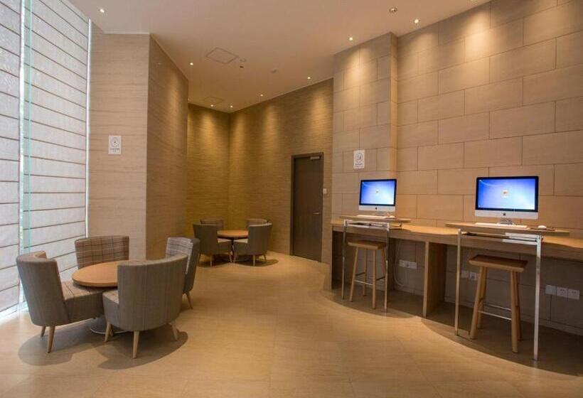 Ji Hotel Shanghai Yan An Road