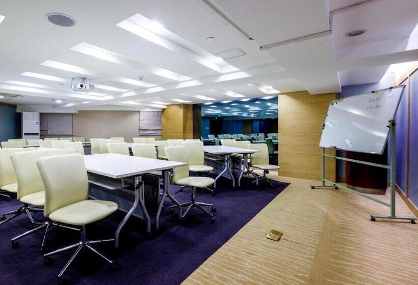 Ji Hotel Shanghai Yan An Road