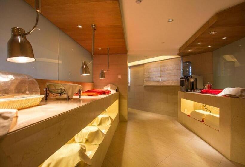 Ji Hotel Shanghai Yan An Road