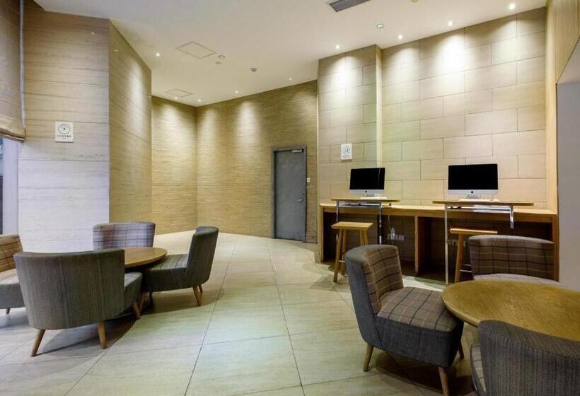 Ji Hotel Shanghai Yan An Road