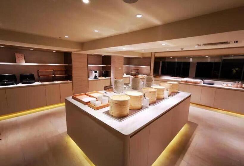 Ji Hotel Shanghai Yan An Road