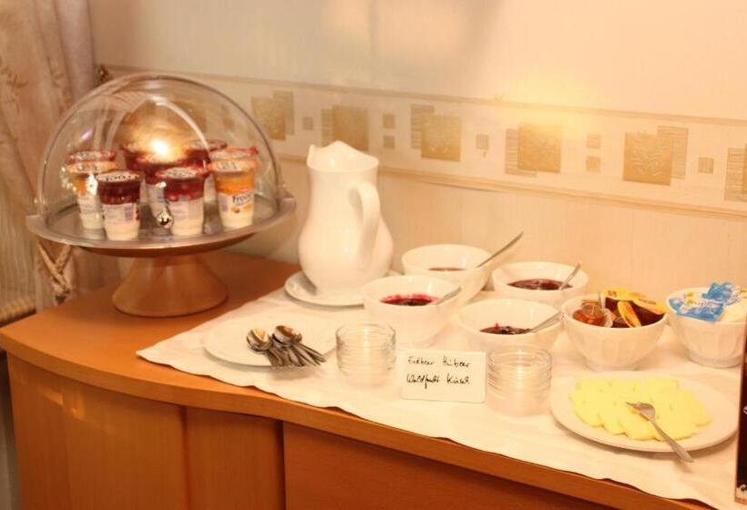 فندق Landhaus Riedel