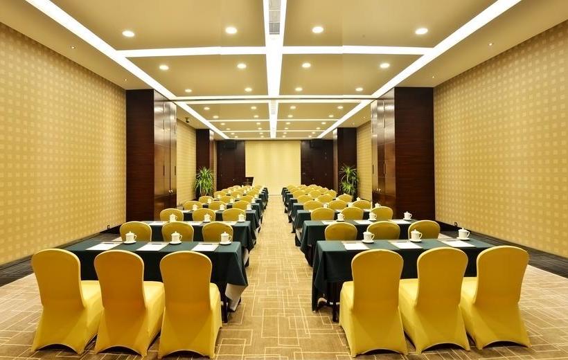 Отель Changsha Longhua International