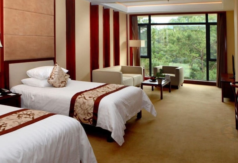 호텔 New Century Resort & Spa Puer