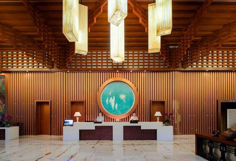 호텔 New Century Resort & Spa Puer