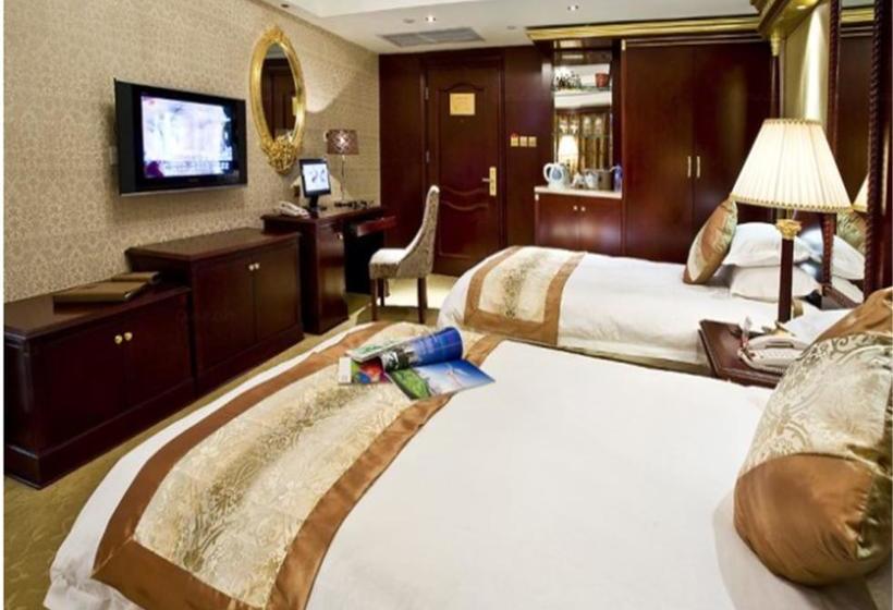 בית מלון כפרי New Paris