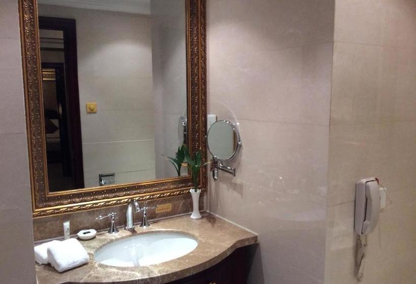 בית מלון כפרי New Paris