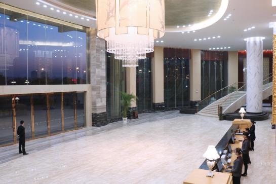 בית מלון כפרי The Grand Plaza