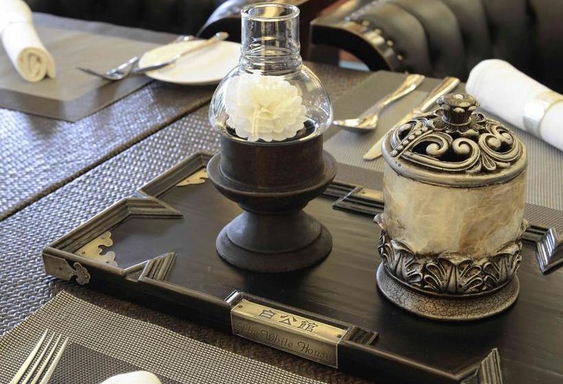 Отель The White House  Guilin