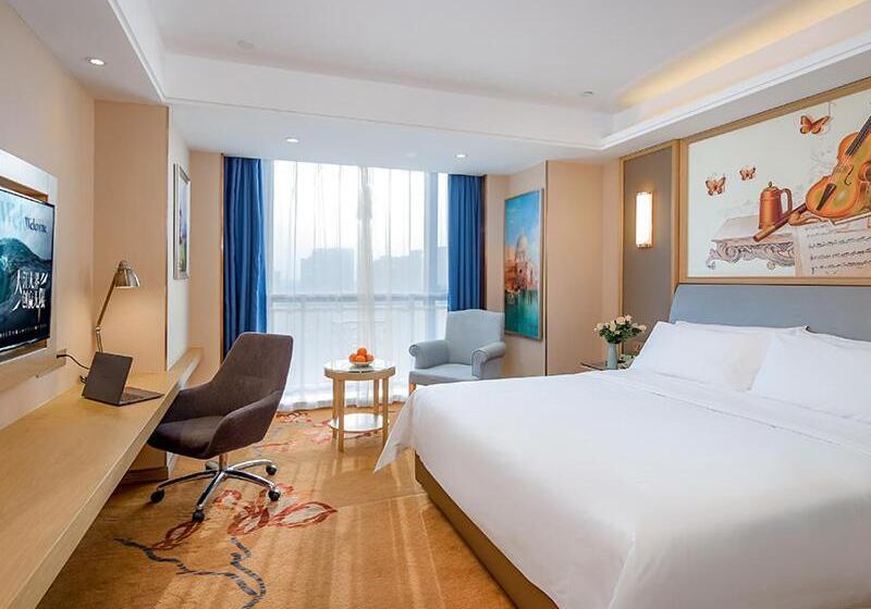 Отель Vienna International