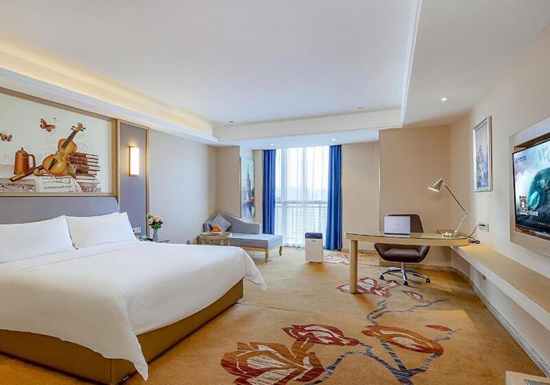 Отель Vienna International