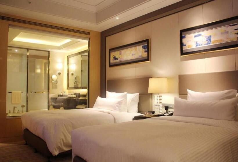 Отель Wanda Realm Longyan