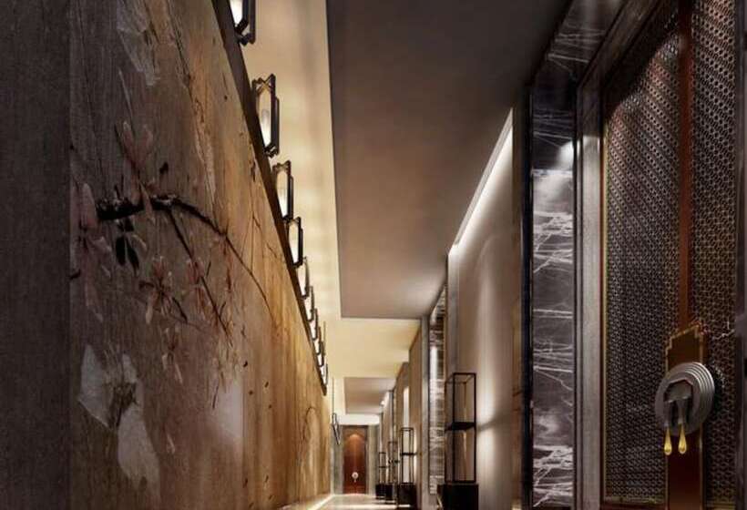 Отель Wanda Realm Longyan