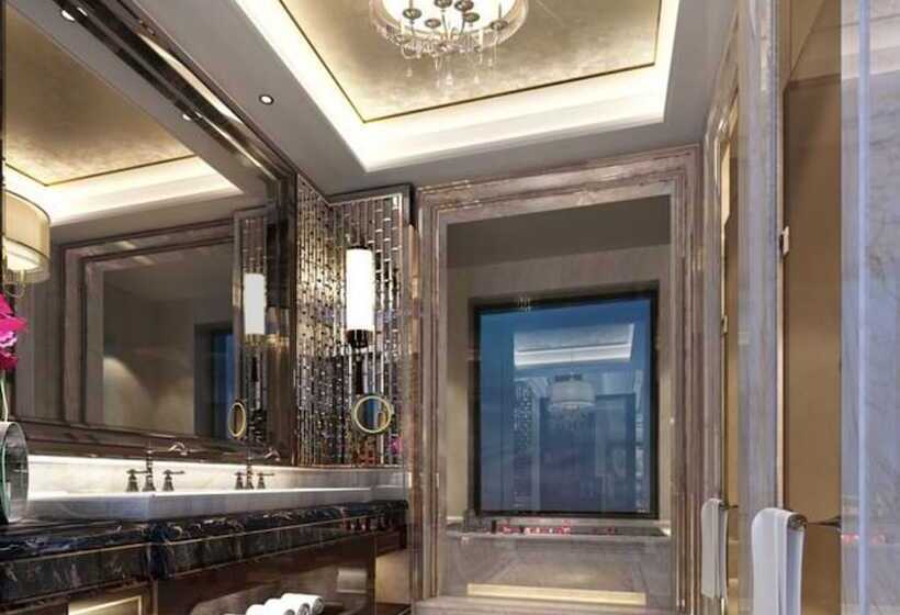 Отель Wanda Realm Longyan