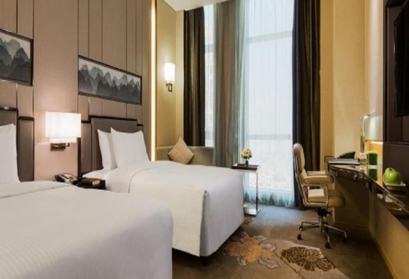 Отель Wanda Realm Longyan