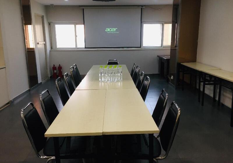 Otel Hanting  Tai An Railway Station