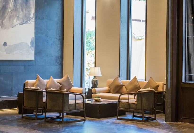 ホテル Jiuhua Mountain Dongya