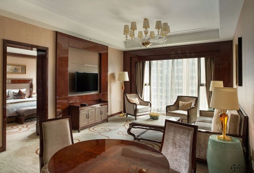 فندق Slater International