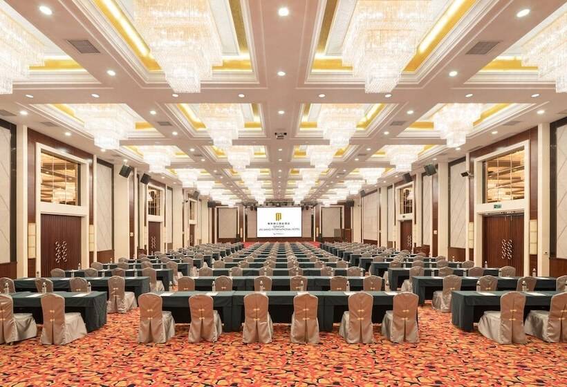 Отель Qinghe Jin Jiang International