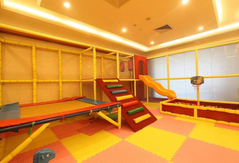 Отель Qinghe Jin Jiang International