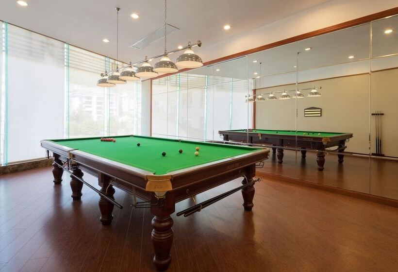 Отель Qinghe Jin Jiang International