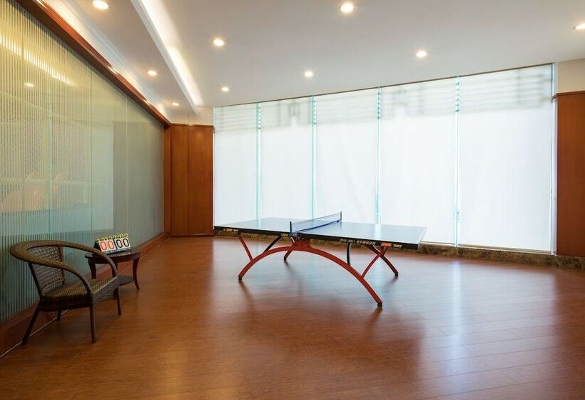 Отель Qinghe Jin Jiang International