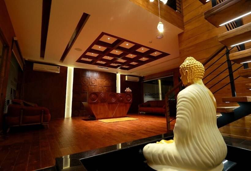 호텔 Wooden Ecr Sea Resort