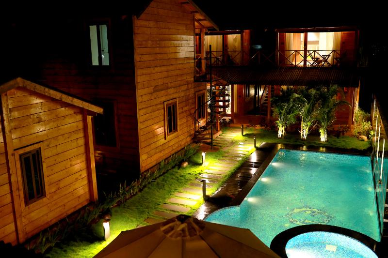 호텔 Wooden Ecr Sea Resort