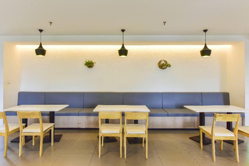 Hanting Hotel Xining Fengqing Road Convention And Exhibition Center