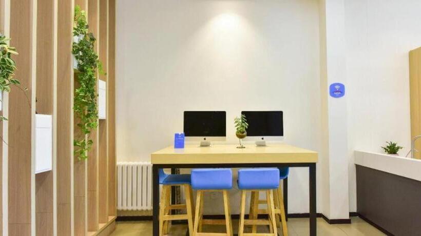 Hanting Hotel Xining Fengqing Road Convention And Exhibition Center